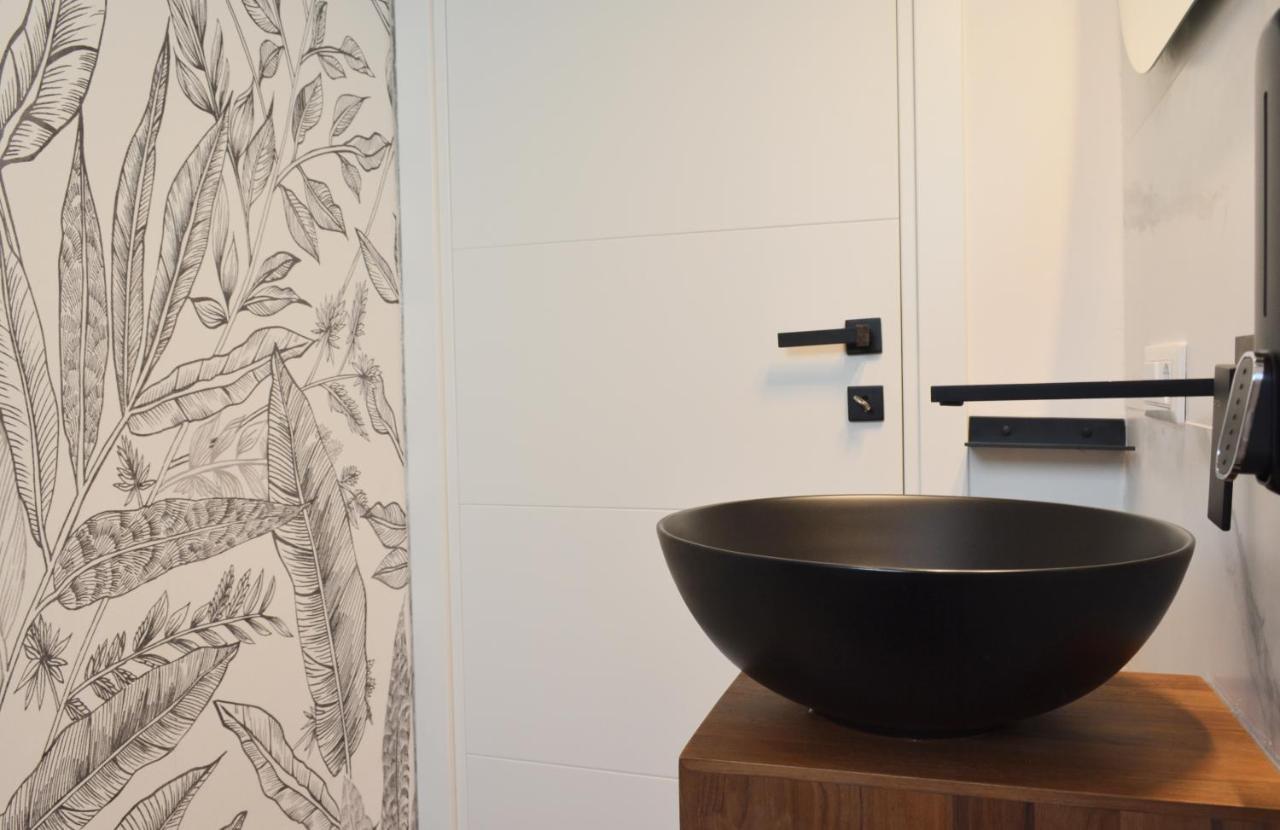 Como Holiday Home Appartamento Business Bagian luar foto