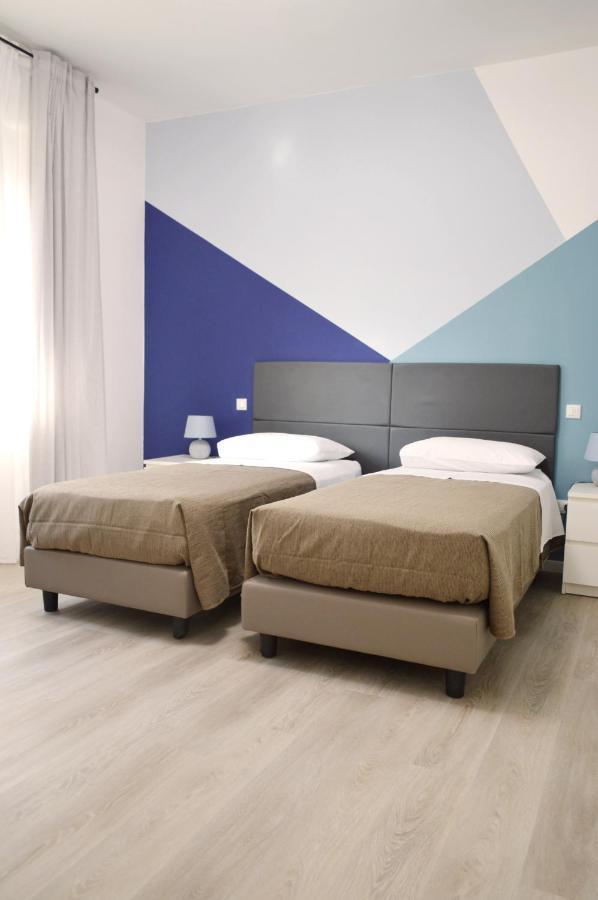 Como Holiday Home Appartamento Business Bagian luar foto