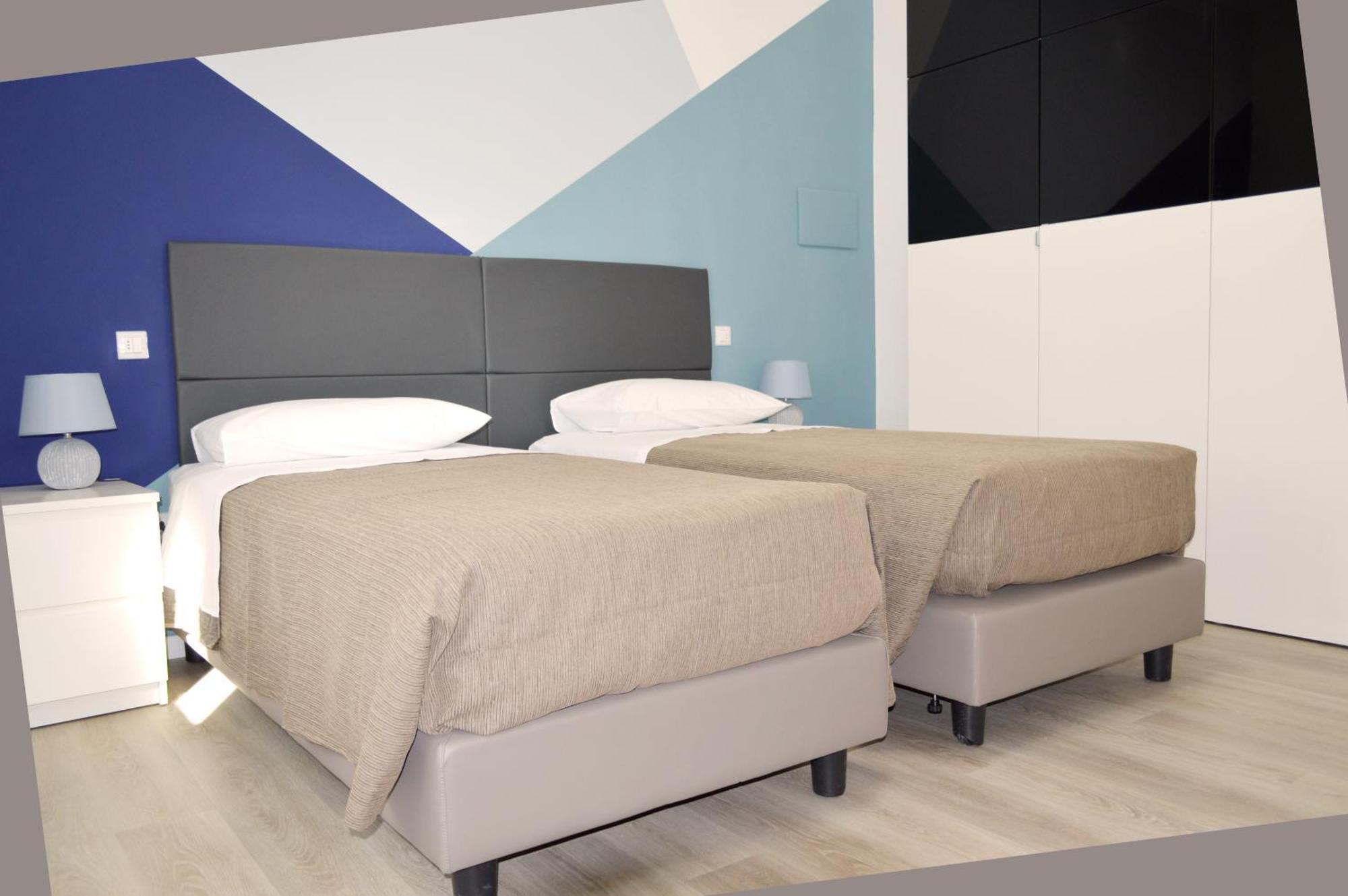 Como Holiday Home Appartamento Business Bagian luar foto